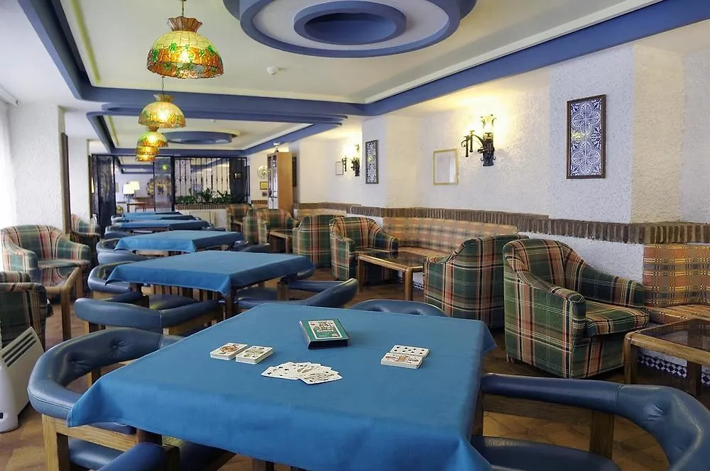 Hotel Apartamentos Bajondillo Торремолинос